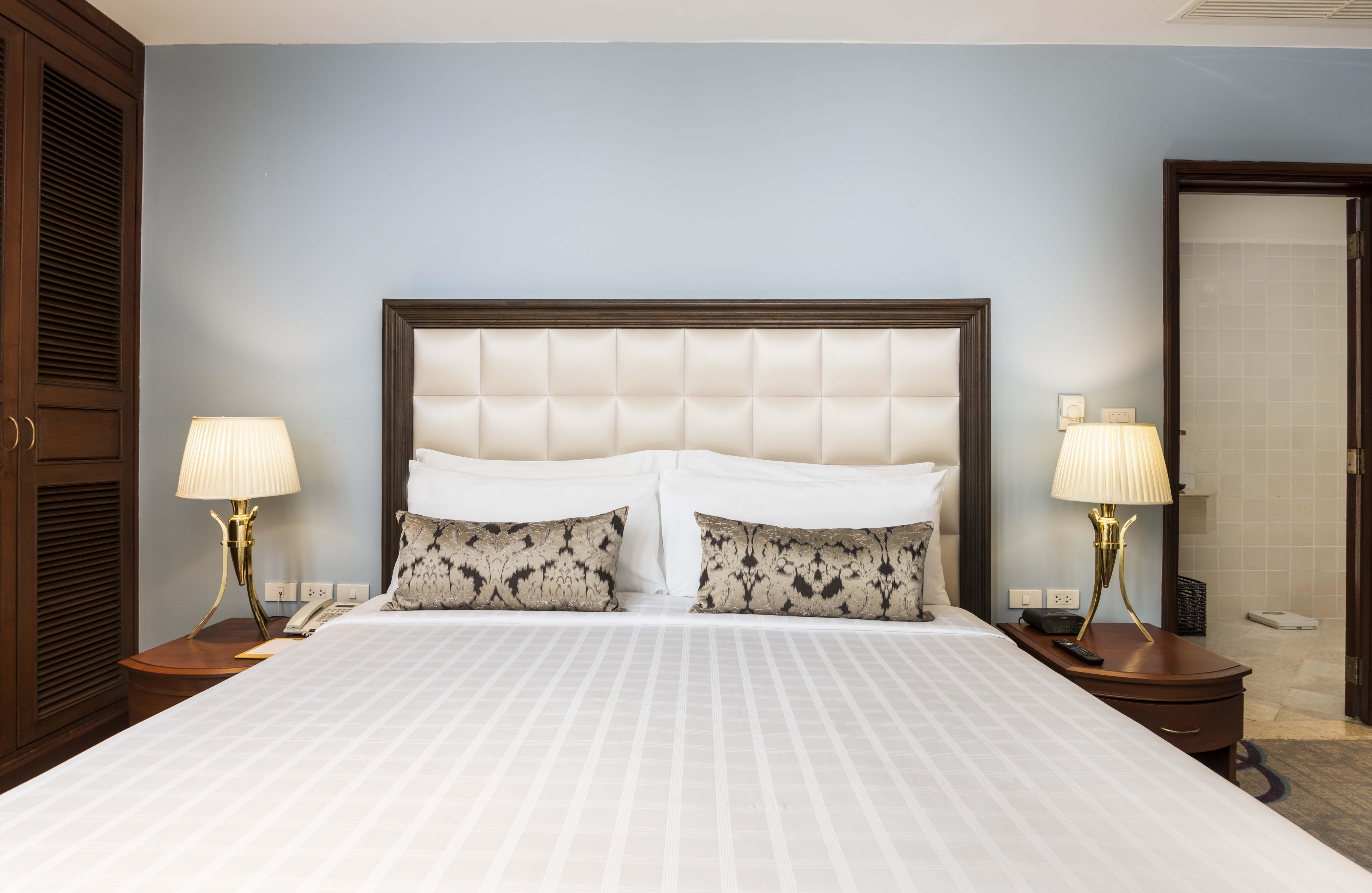 Chatrium Hotel Royal Lake Yangon Esterno foto