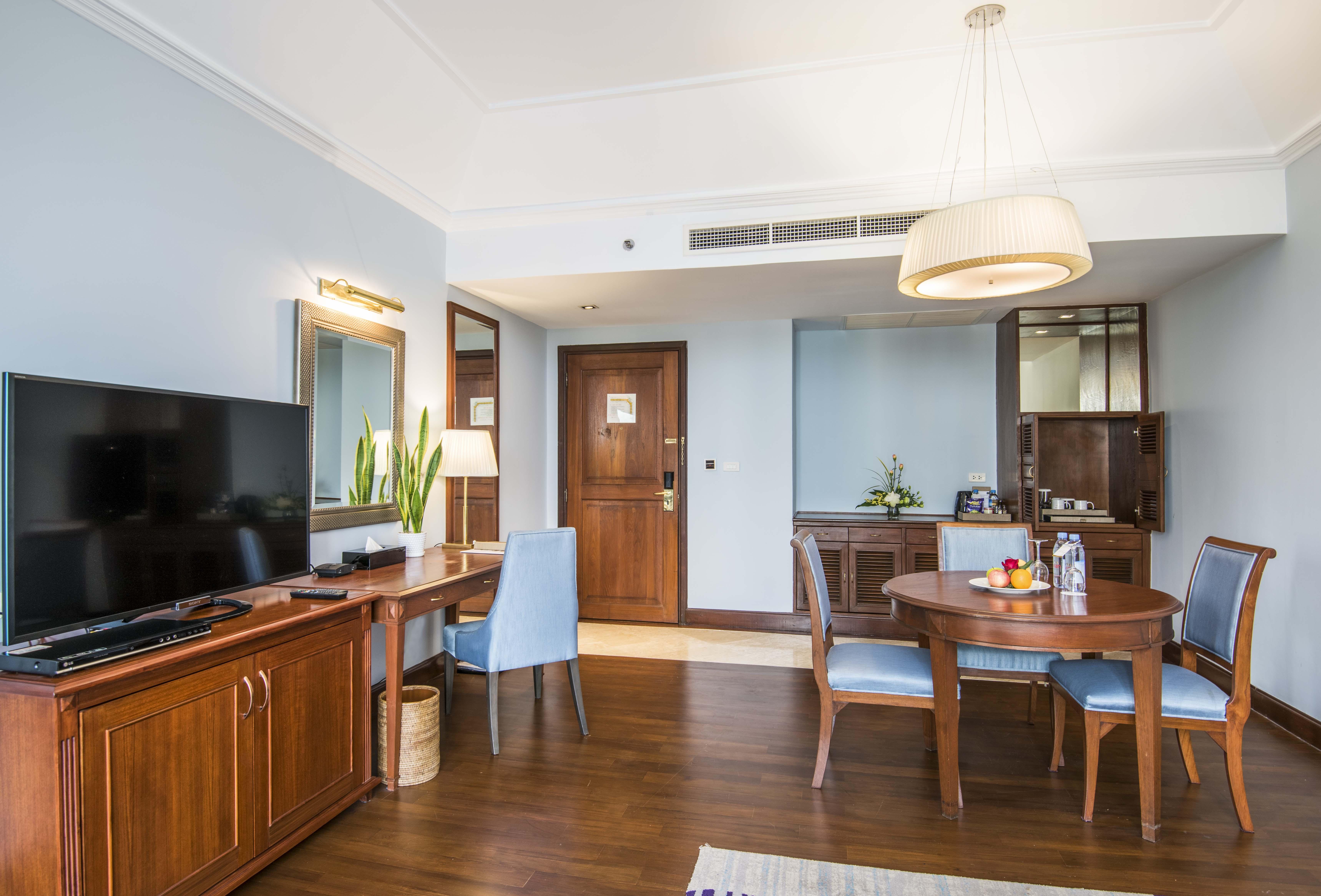 Chatrium Hotel Royal Lake Yangon Esterno foto