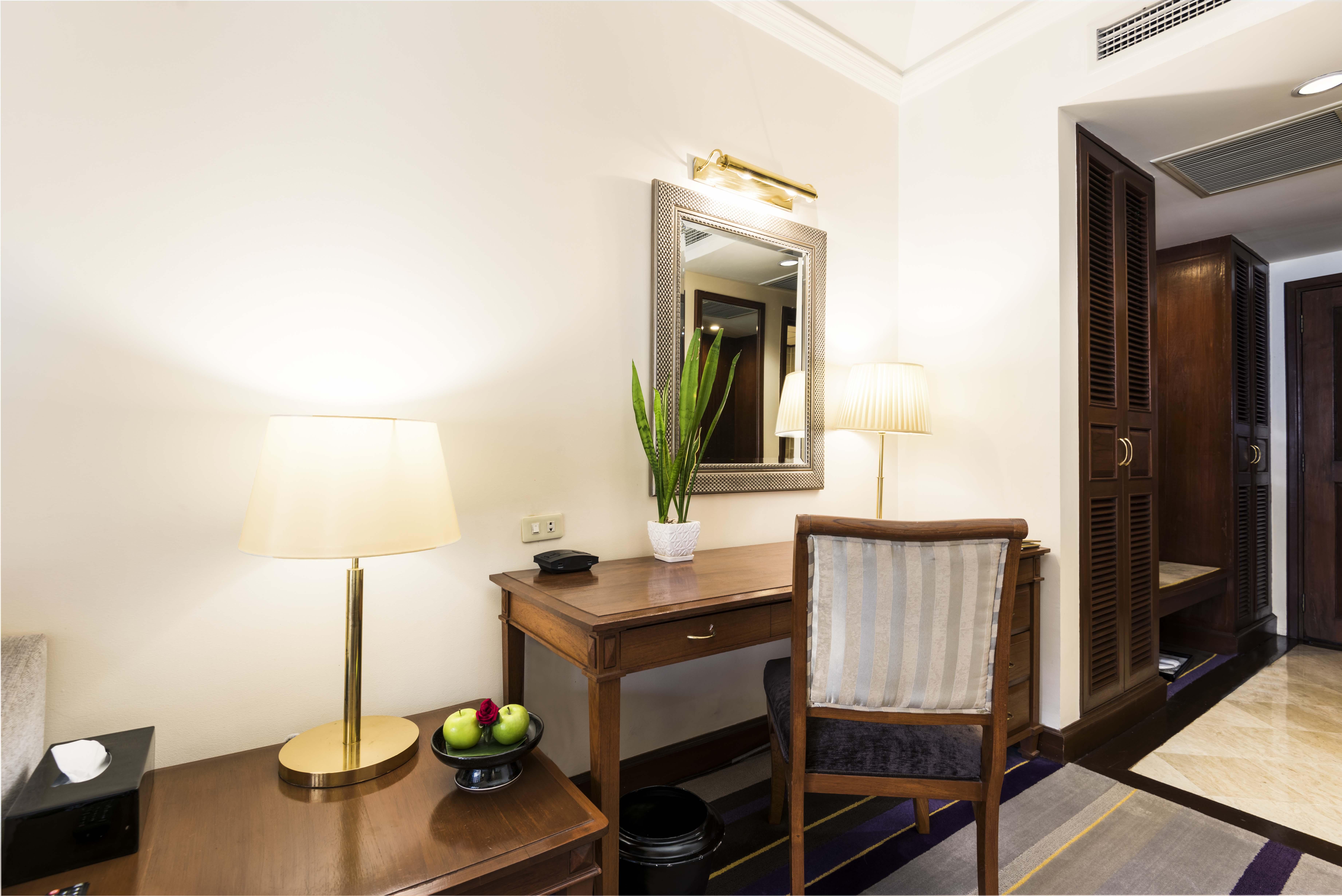Chatrium Hotel Royal Lake Yangon Esterno foto