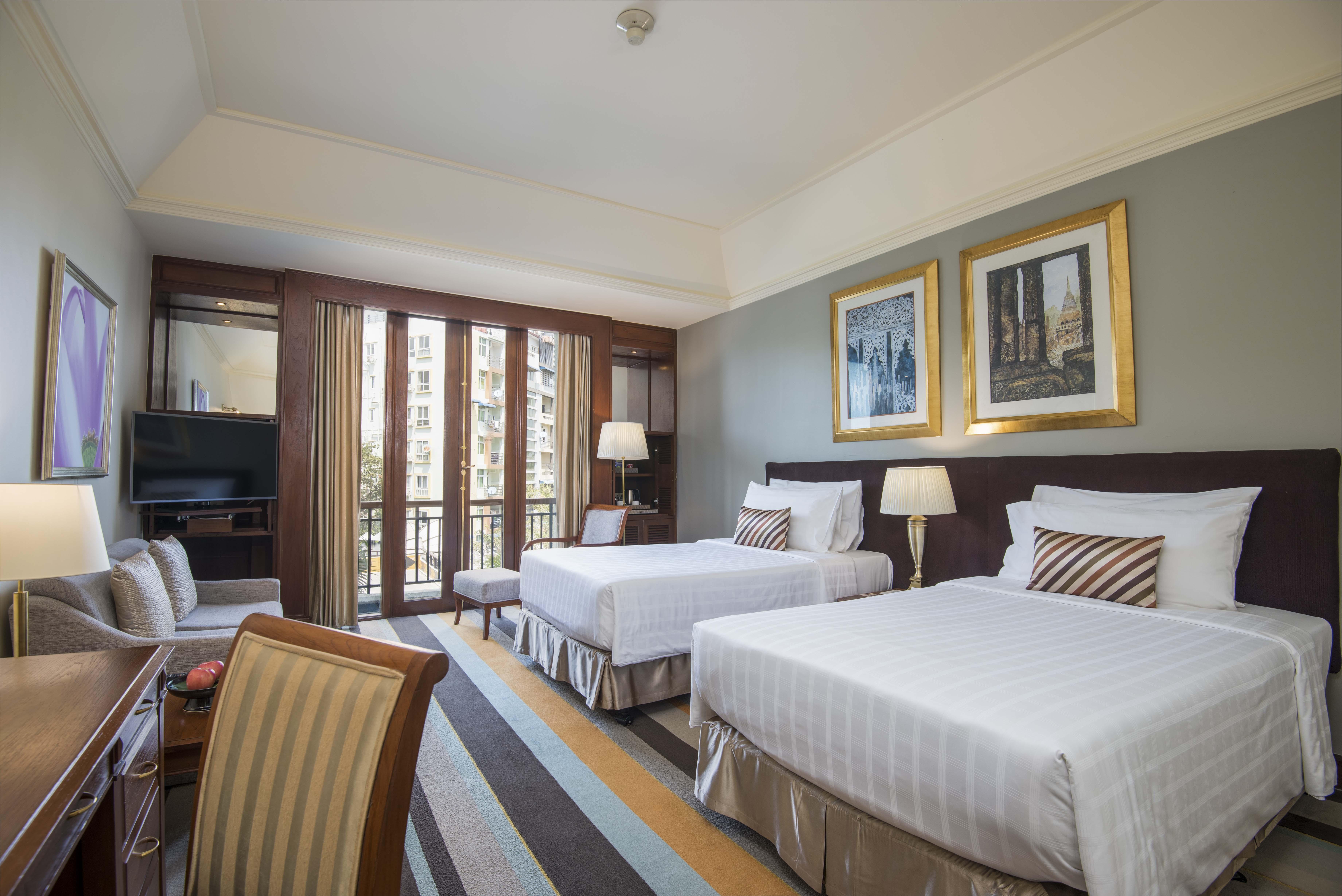 Chatrium Hotel Royal Lake Yangon Esterno foto