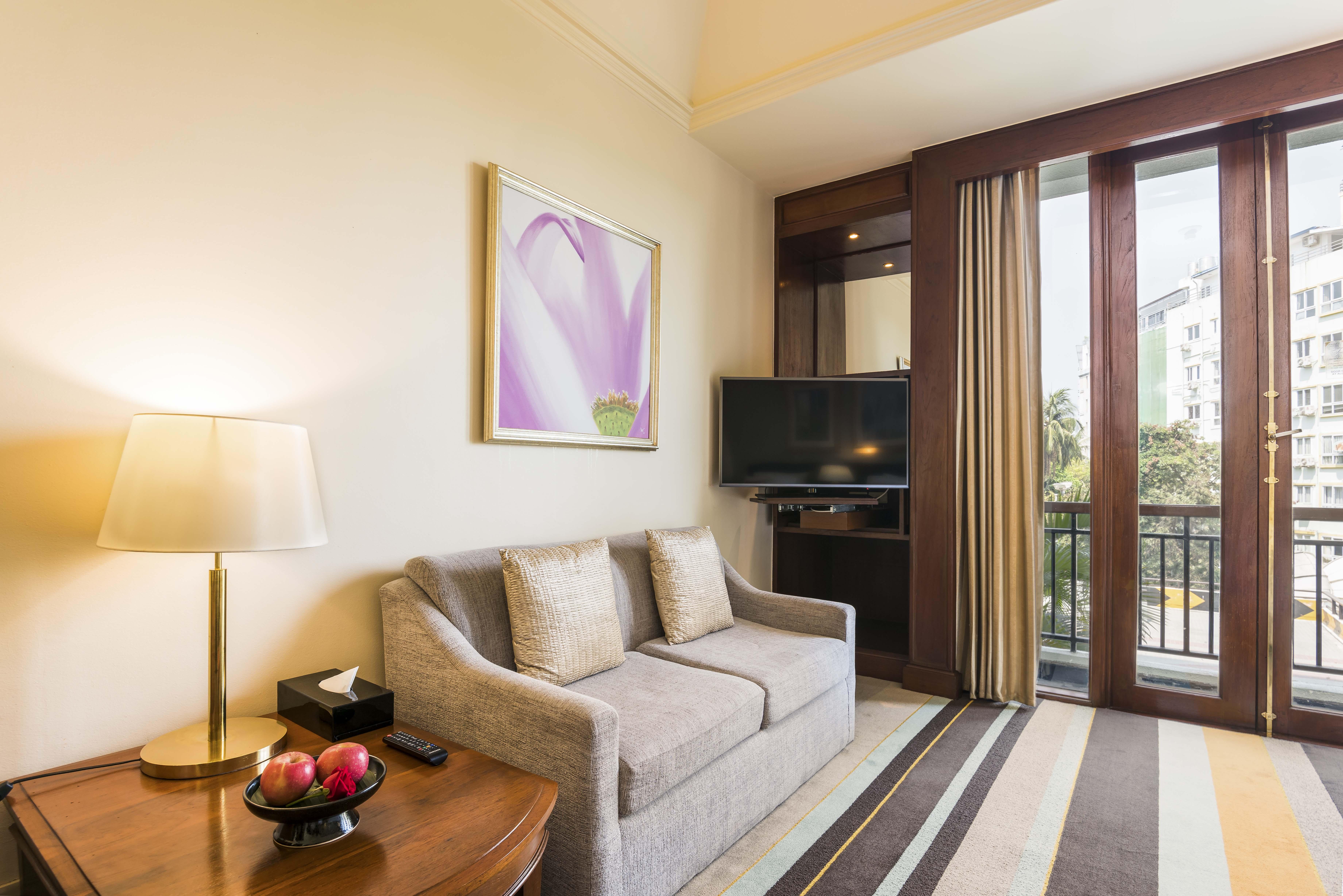Chatrium Hotel Royal Lake Yangon Esterno foto