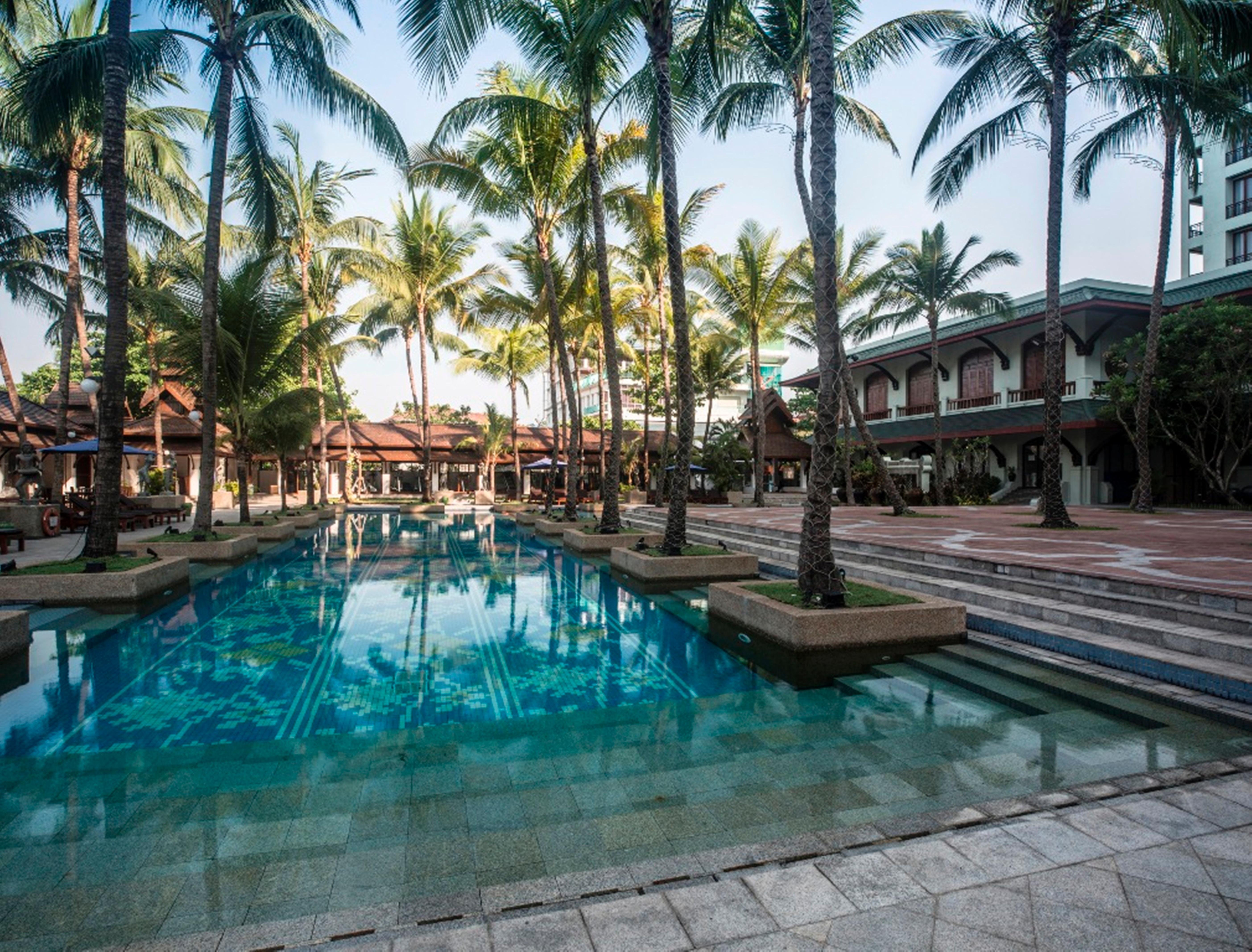 Chatrium Hotel Royal Lake Yangon Esterno foto